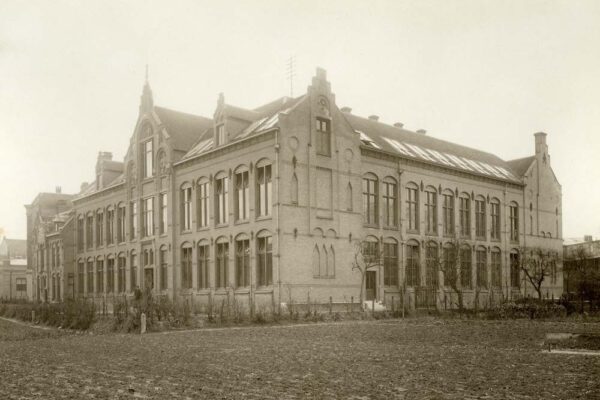 Ambachtsschool (Joke Smitplein)